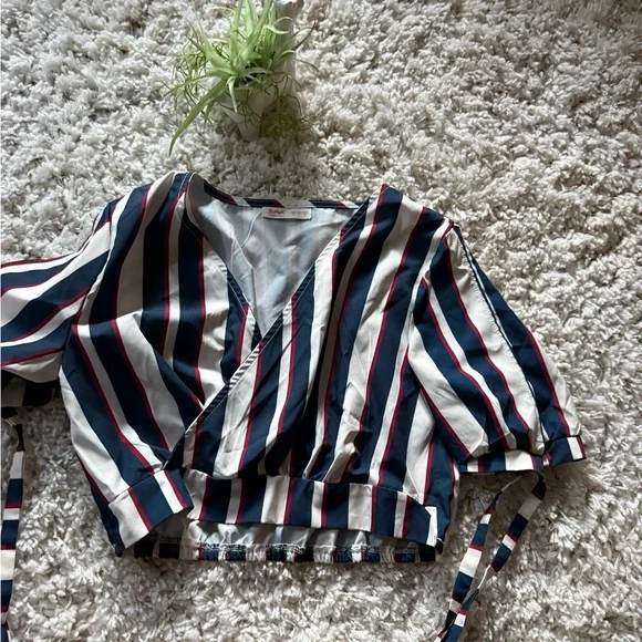 ROMWE Navy and White Striped V-Neck Blouse - Picture 4 of 6